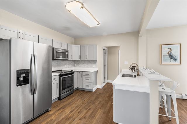 3 Edwards St, Franklin, MA 02038