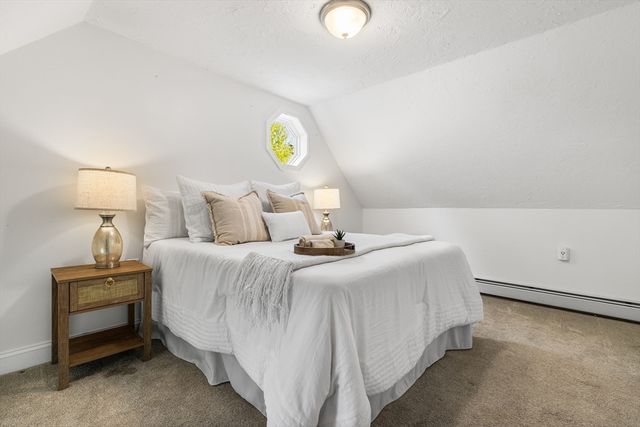 3 Edwards St, Franklin, MA 02038