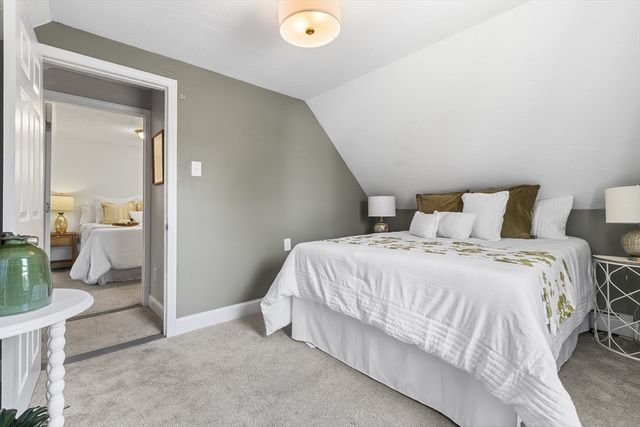 3 Edwards St, Franklin, MA 02038