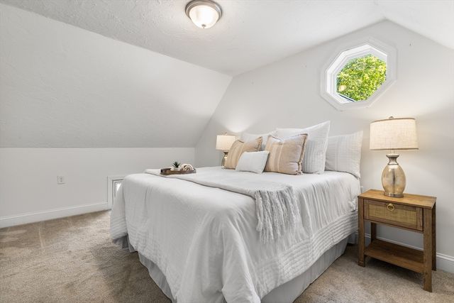 3 Edwards St, Franklin, MA 02038