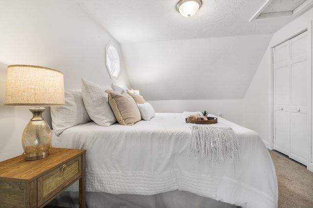 3 Edwards St, Franklin, MA 02038