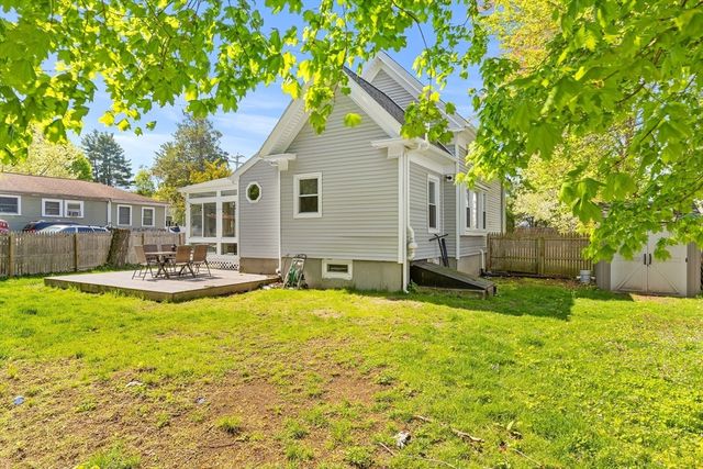 3 Edwards St, Franklin, MA 02038