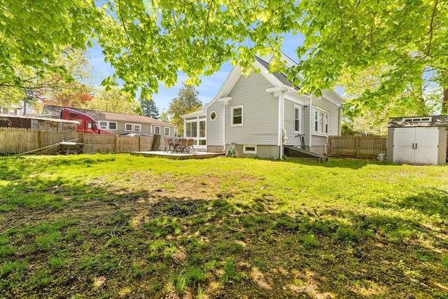 3 Edwards St, Franklin, MA 02038