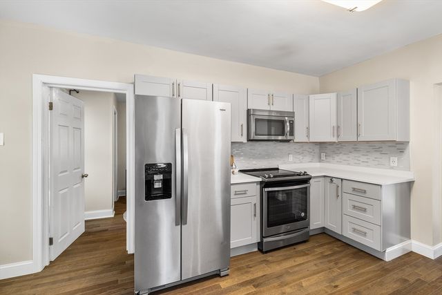 3 Edwards St, Franklin, MA 02038
