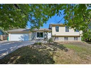 1555 S Sedalia St, Aurora, CO 80017
