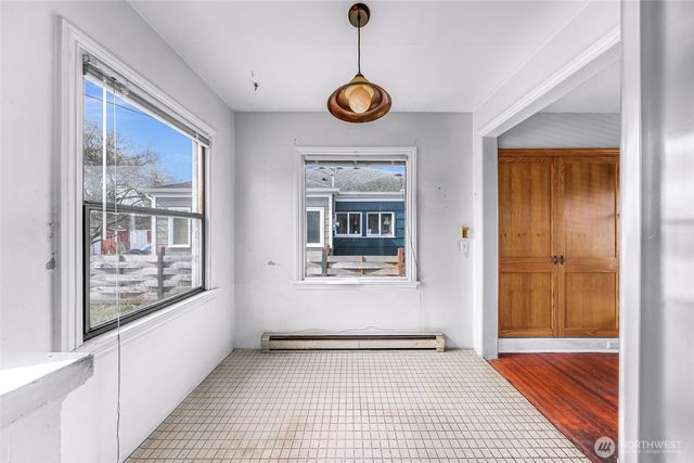 809 W Connecticut Street, Bellingham, WA 98225