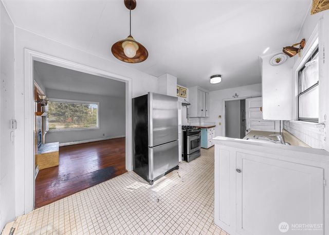 809 W Connecticut Street, Bellingham, WA 98225