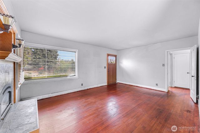 809 W Connecticut Street, Bellingham, WA 98225