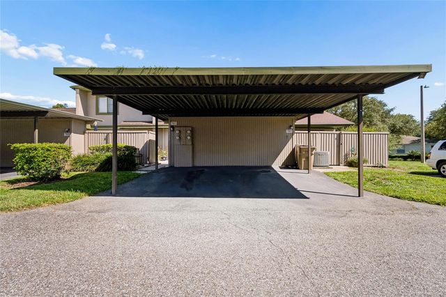 7803 AMBERLEA COURT, Temple Terrace, FL 33637