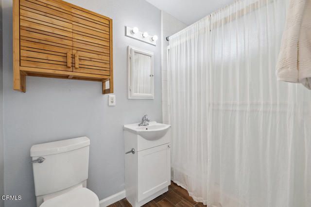 2867 Pierpont Boulevard, Ventura, CA 93001