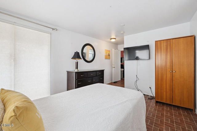 2867 Pierpont Boulevard, Ventura, CA 93001