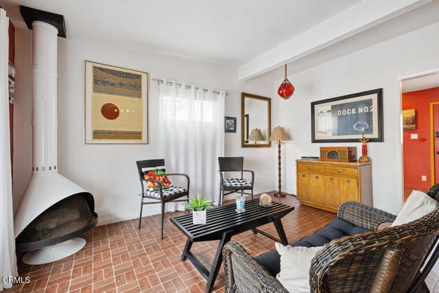 2867 Pierpont Boulevard, Ventura, CA 93001