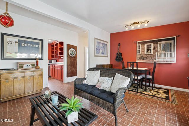 2867 Pierpont Boulevard, Ventura, CA 93001