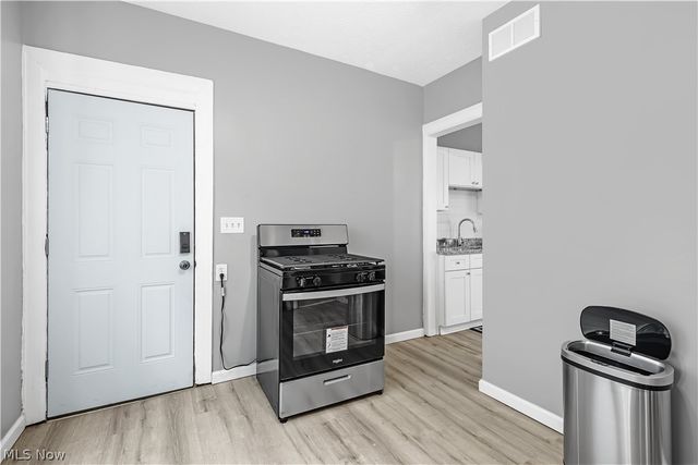 1314 W 110th Street, Cleveland, OH 44102