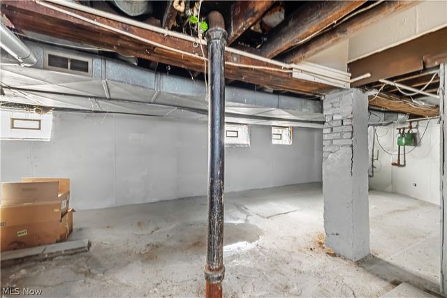 1314 W 110th Street, Cleveland, OH 44102