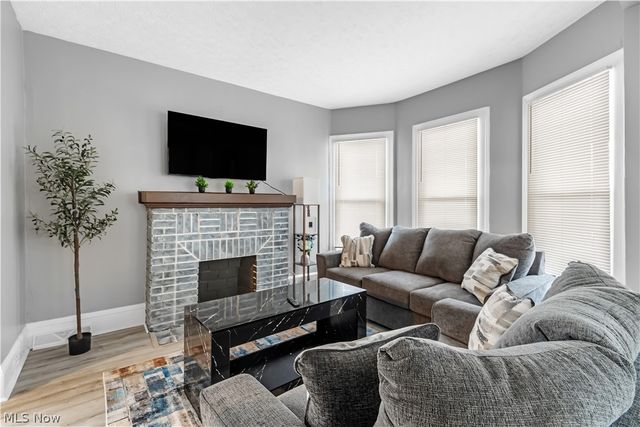 1314 W 110th Street, Cleveland, OH 44102