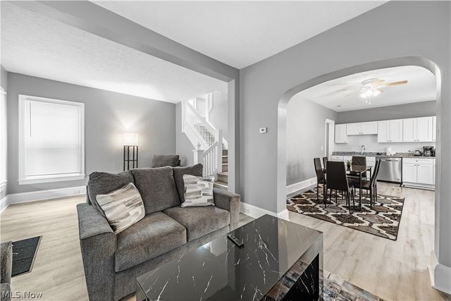 1314 W 110th Street, Cleveland, OH 44102