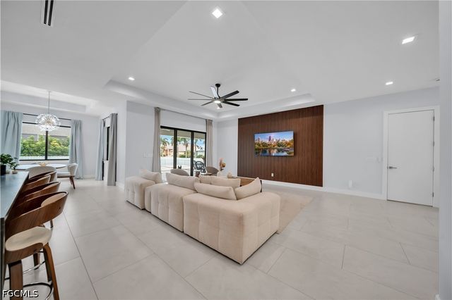 2726 SW 38th ST, Cape Coral, FL 33914