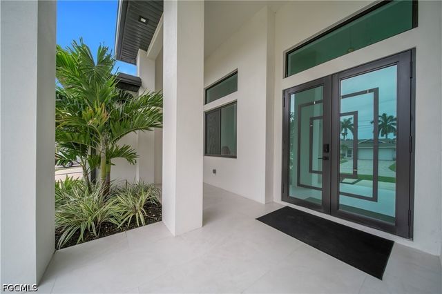 2726 SW 38th ST, Cape Coral, FL 33914