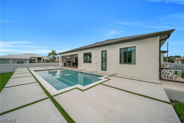 2726 SW 38th ST, Cape Coral, FL 33914