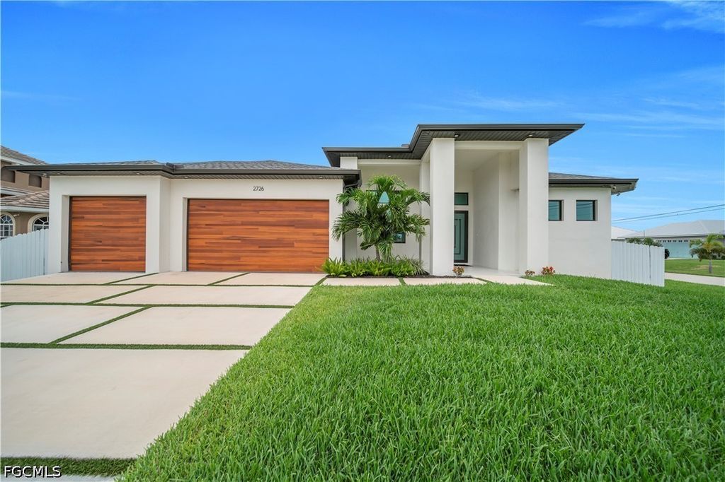 2726 SW 38th ST, Cape Coral, FL 33914