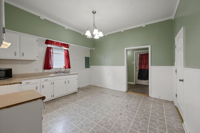 1459 High Street, Paris, KY 40361