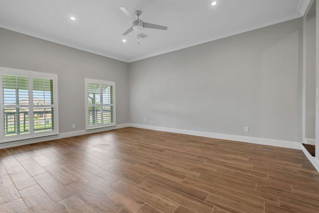 930 Paradise Drive, Coldspring, TX 77331