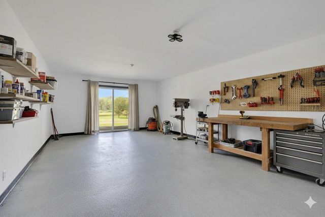 930 Paradise Drive, Coldspring, TX 77331