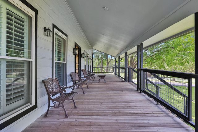 930 Paradise Drive, Coldspring, TX 77331