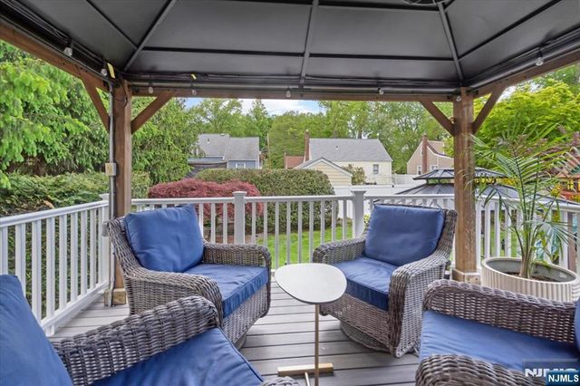 43 Berwyn Place, Bergenfield, NJ 07621