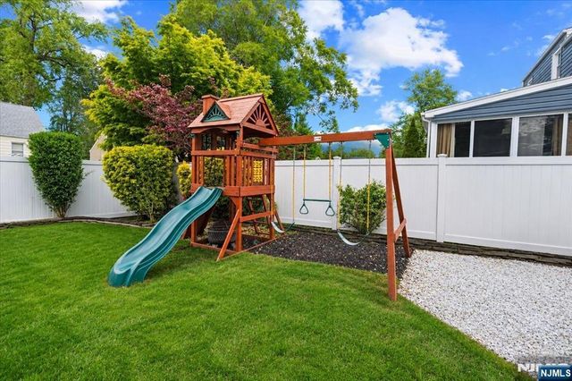 43 Berwyn Place, Bergenfield, NJ 07621