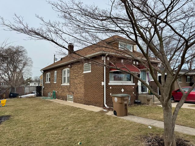 4732 Euclid Avenue, East Chicago, IN 46312