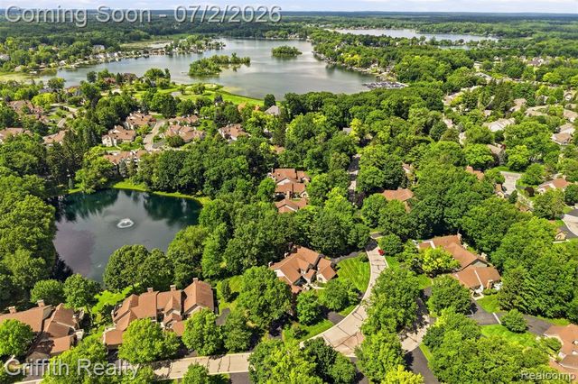 4603 Golf View Drive, Brighton, MI 48116