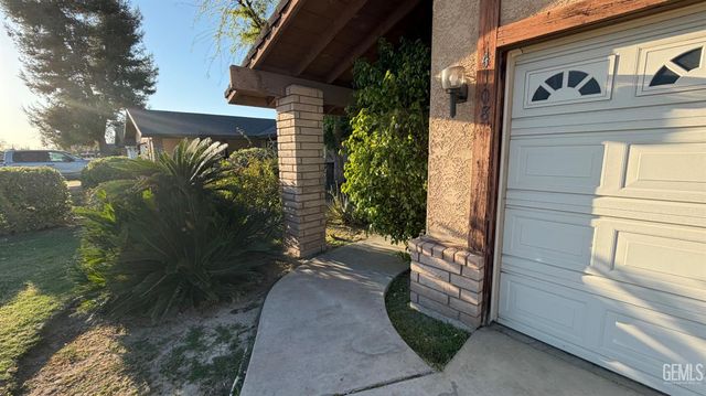 4108 Sugar Cane Avenue, Bakersfield, CA 93313