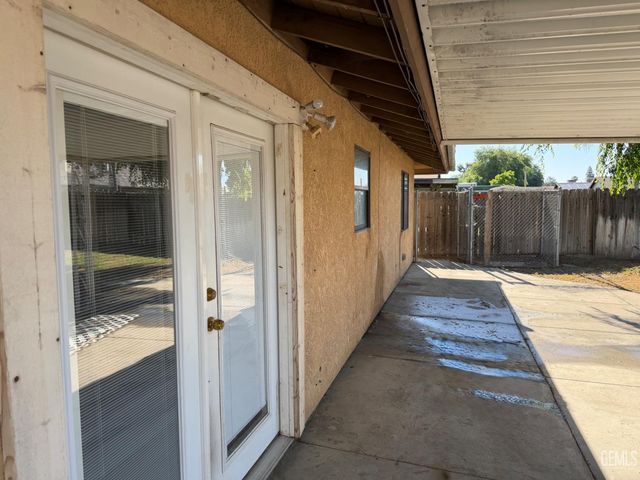 4108 Sugar Cane Avenue, Bakersfield, CA 93313