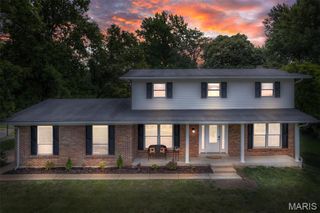 5 Rebecca Court, St Charles, MO 63301