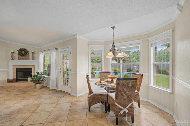 5644 Sweetbirch Ln, Milton, FL 32583