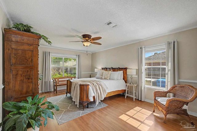 5644 Sweetbirch Ln, Milton, FL 32583