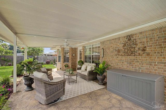 5644 Sweetbirch Ln, Milton, FL 32583