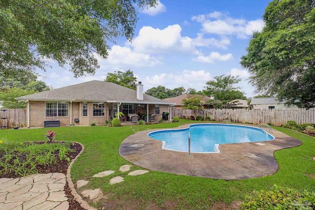 5644 Sweetbirch Ln, Milton, FL 32583