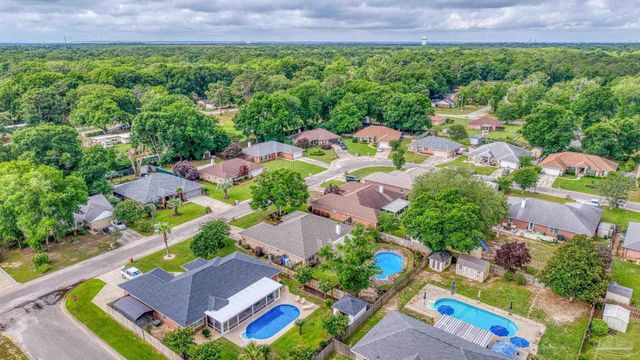 5644 Sweetbirch Ln, Milton, FL 32583