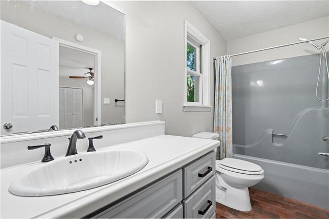 327 Lewis Circle, Commerce, GA 30529