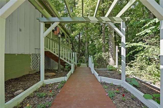 327 Lewis Circle, Commerce, GA 30529