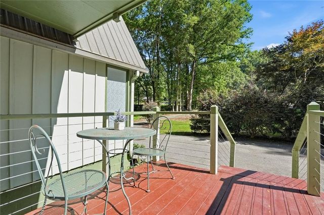 327 Lewis Circle, Commerce, GA 30529