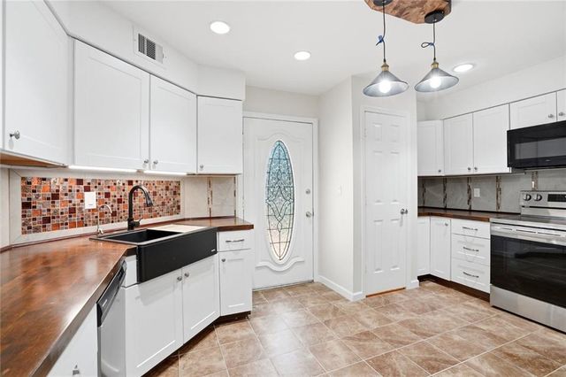 327 Lewis Circle, Commerce, GA 30529