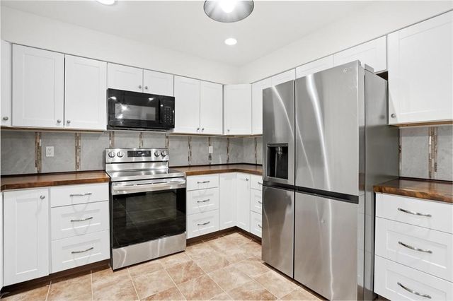 327 Lewis Circle, Commerce, GA 30529