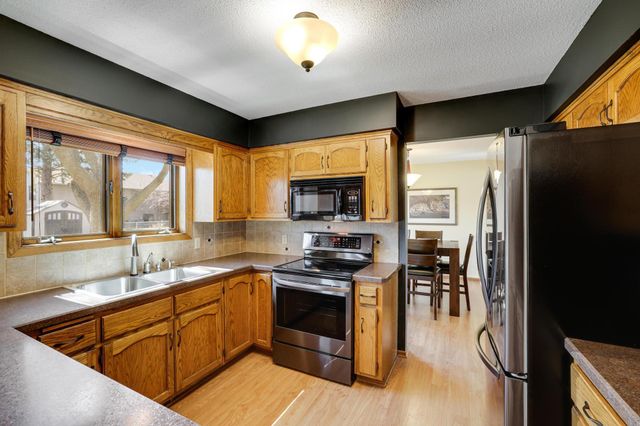 1208 Borealis Lane NE, Columbia Heights, MN 55421