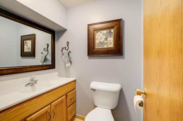 1208 Borealis Lane NE, Columbia Heights, MN 55421