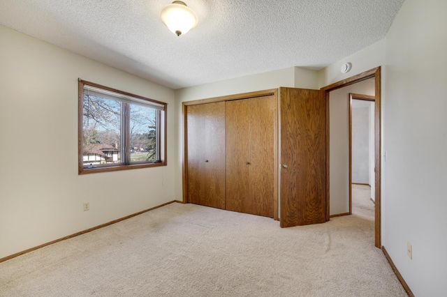 1208 Borealis Lane NE, Columbia Heights, MN 55421