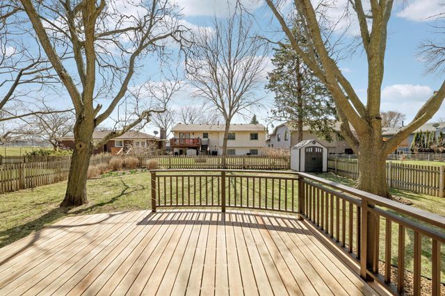 1208 Borealis Lane NE, Columbia Heights, MN 55421